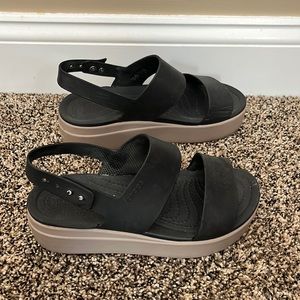 Croc Platform Sandals Sz 6